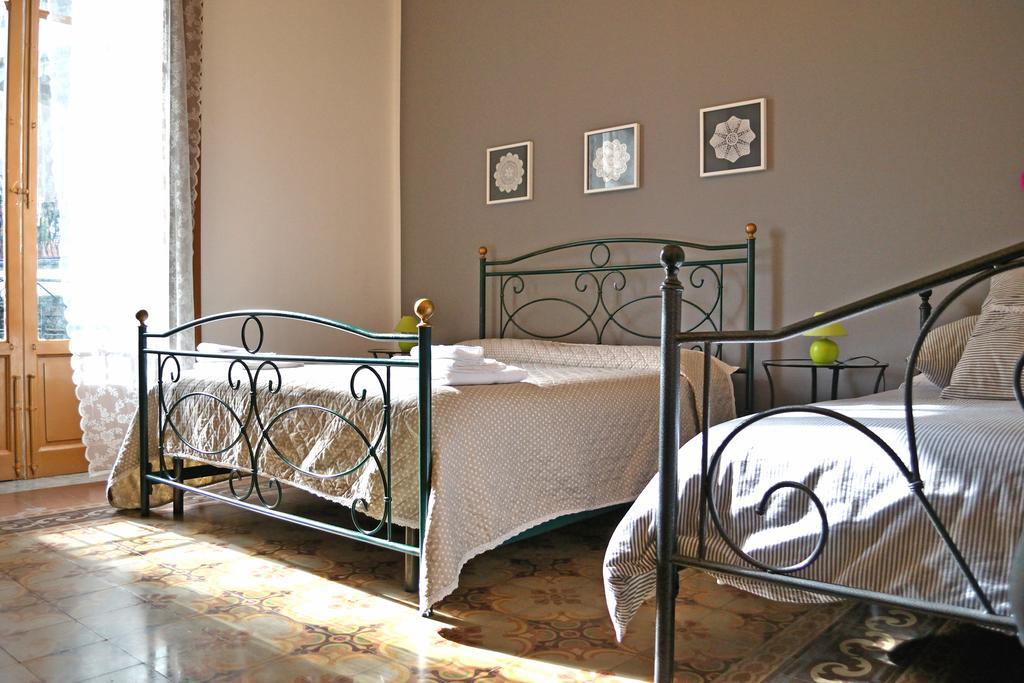 Residenza Di Maggio Bed and Breakfast Palermo Værelse billede